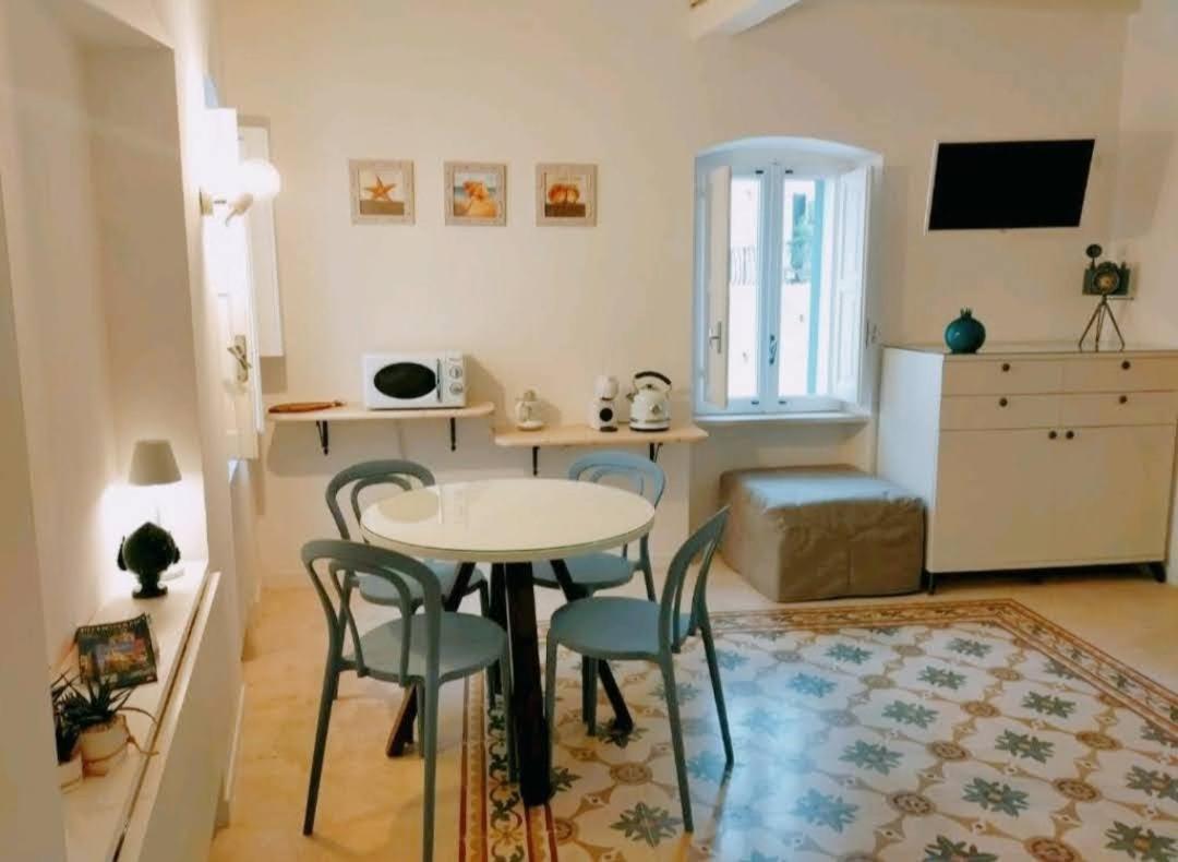 Comes Home Monopoli Exterior foto
